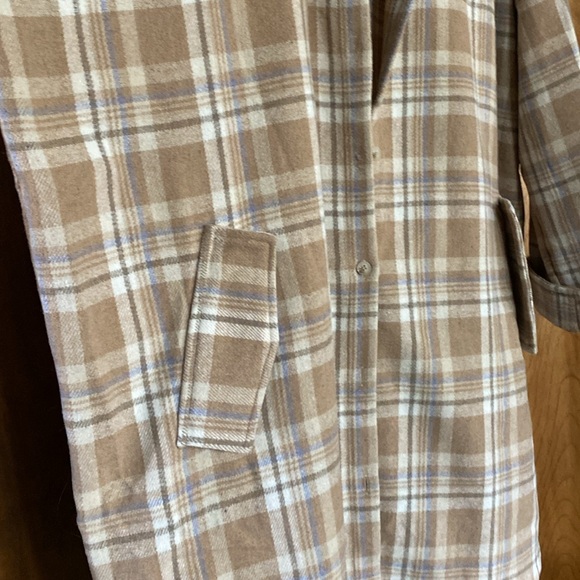 Plaid shacket - Picture 3 of 4